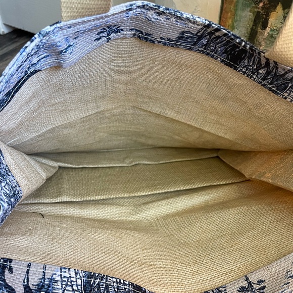 DIOR AROUND THE WORLD GWP VIP TOTE - Picture 7 of 7